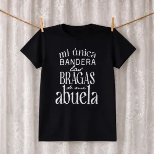 Camiseta negra bragas